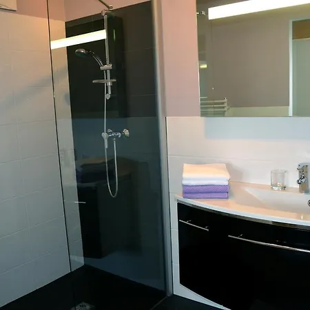 Mit Grossem Balkon *