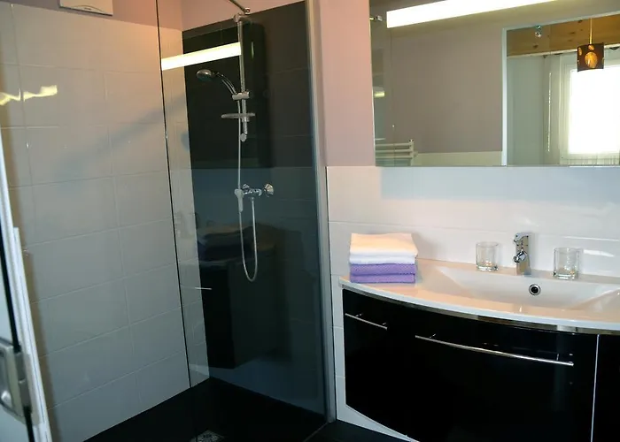 Mit Grossem Balkon *