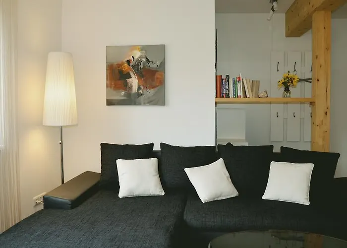 Mit Grossem Balkon *